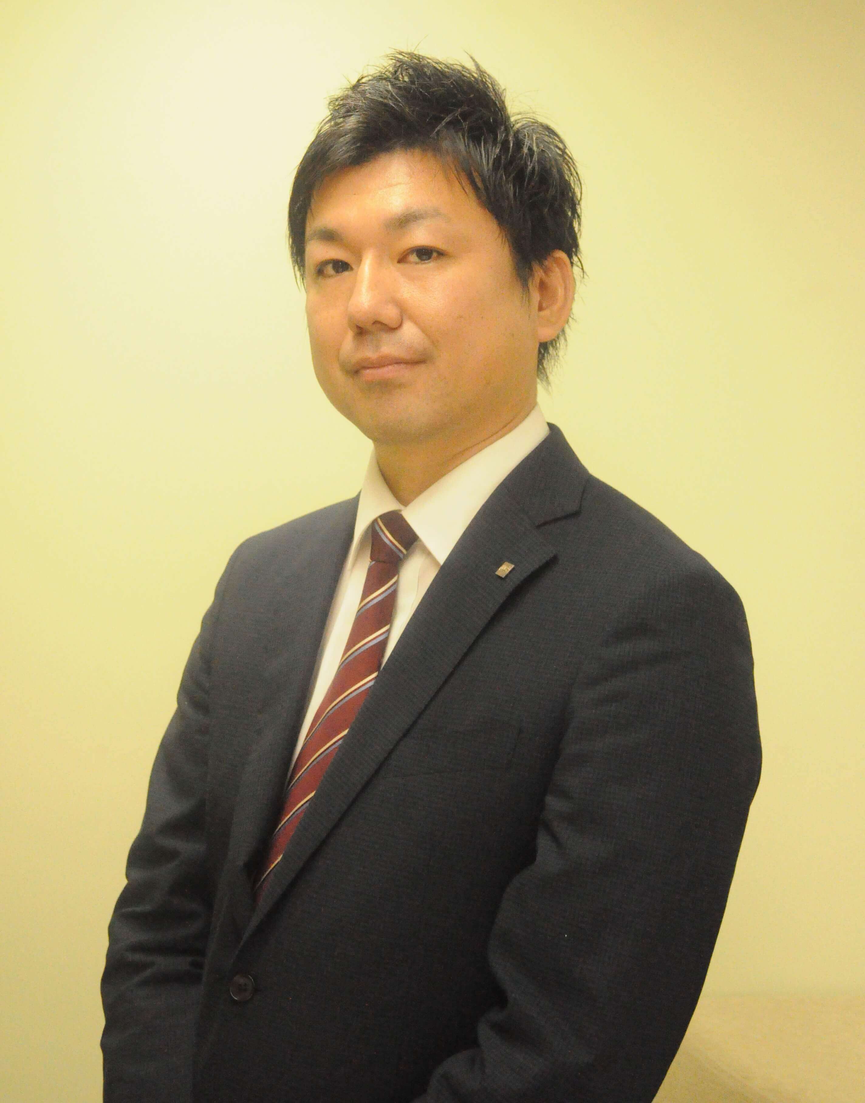 島田店長 立ち画像